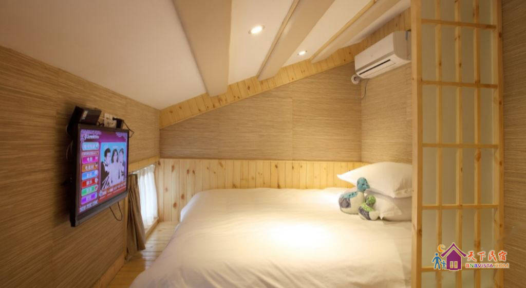 阁楼榻榻米大床房