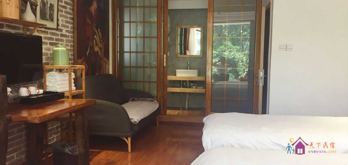 木香山景大床房