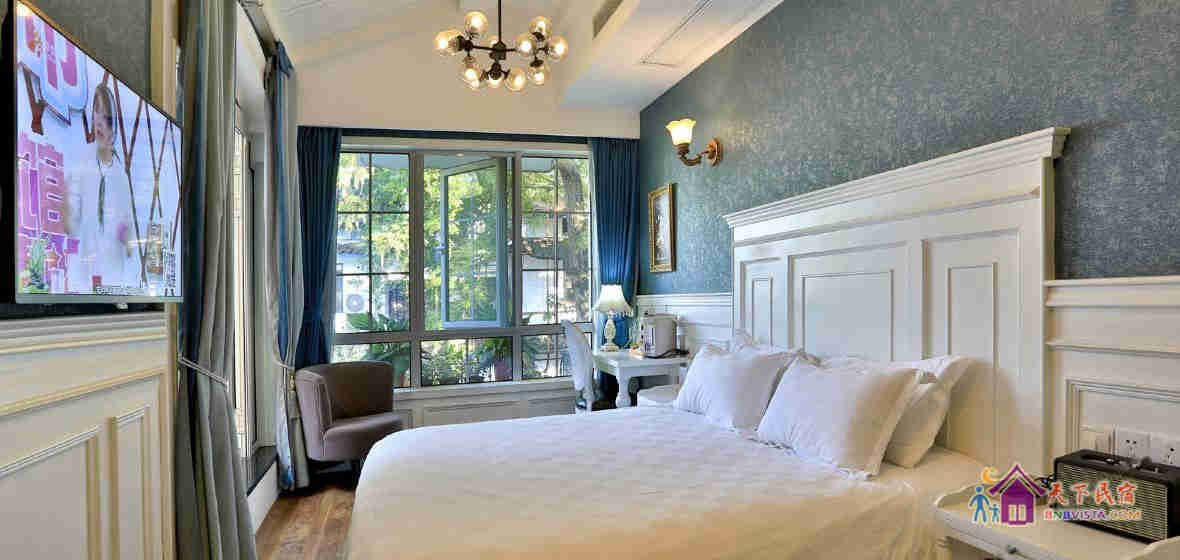 院景奢华大床房