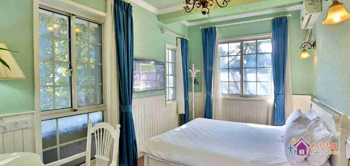 雅致豪华大床房