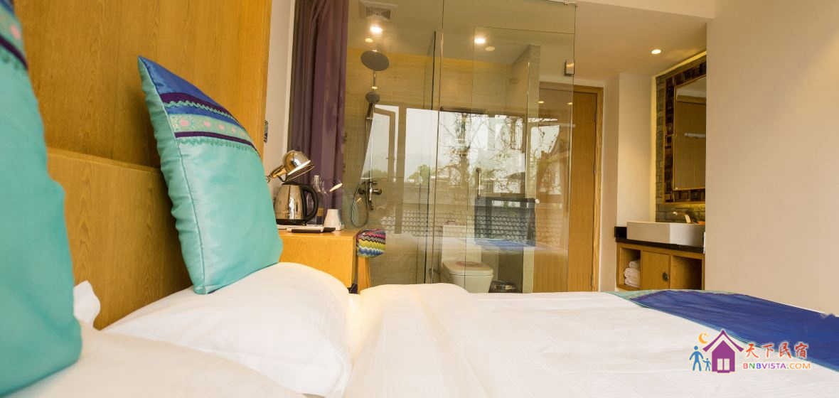 阳光景观大床房(202)