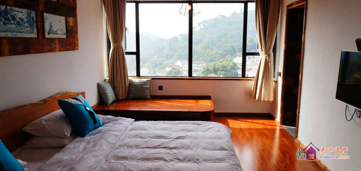 云泥豪华大床房