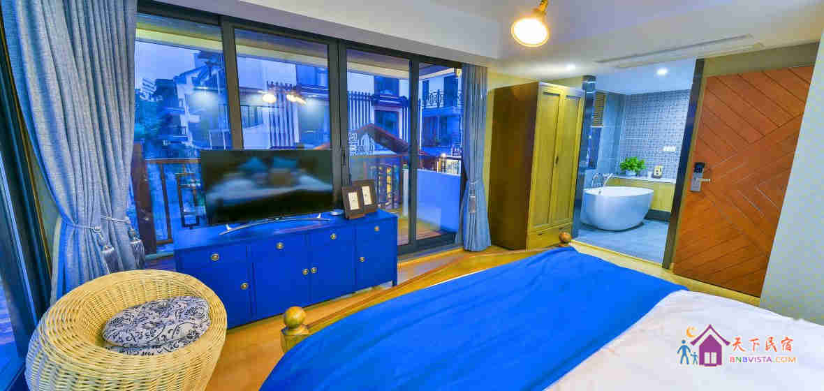 幻月豪华双阳台大床房