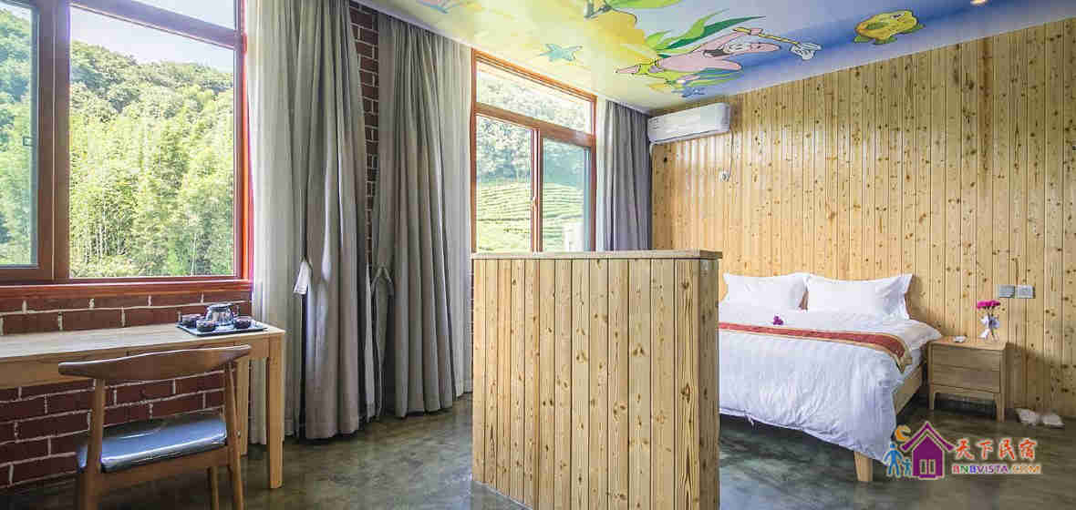 舒适山景房