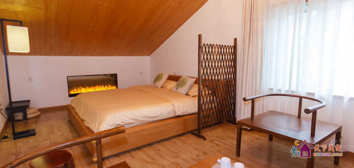 原色浪漫榻榻米房