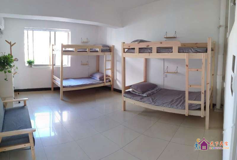 超大四人间(床位)(公共卫浴)