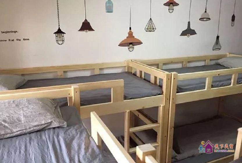 四人间(床位房)(公共卫浴)