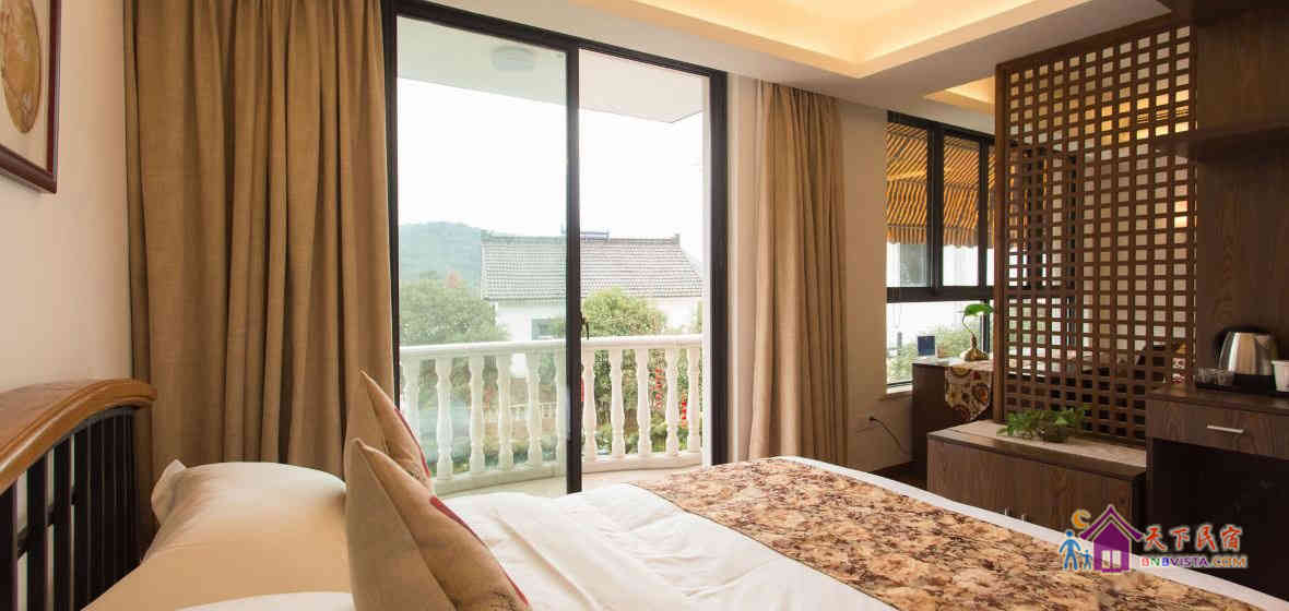 观茶山景阳台大床房