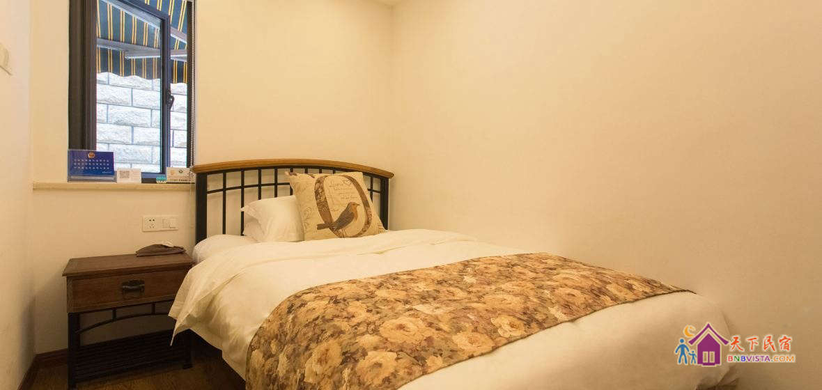 沏茶迷你温馨大床间