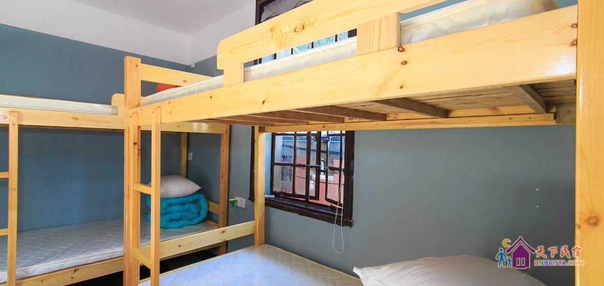 女生3-5人床位间