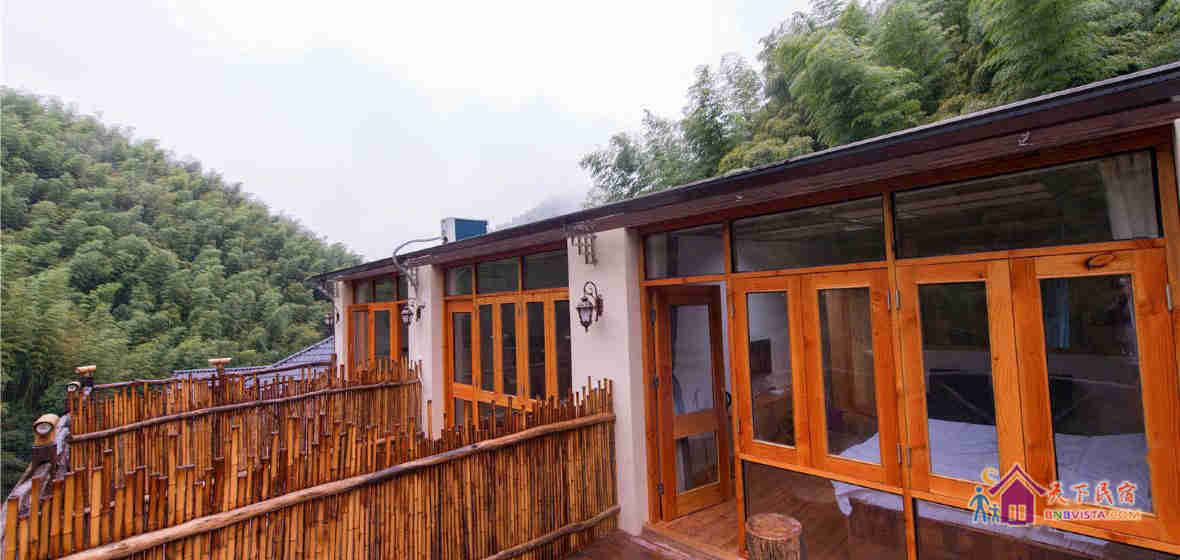 仙鹤山景大床房