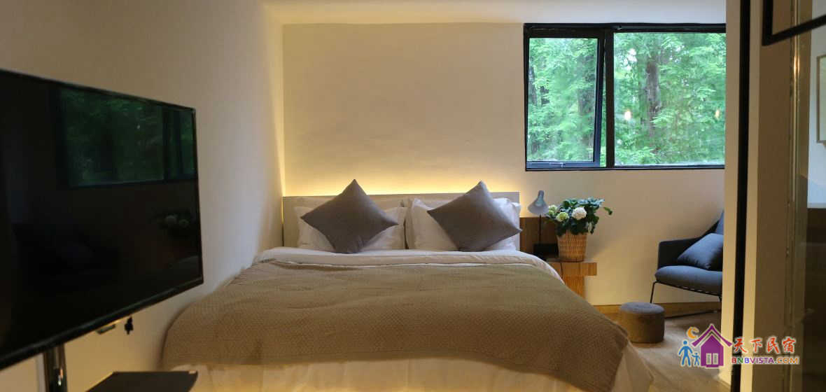 柏 高级沙发大床房