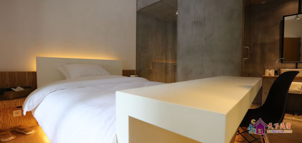 桐 一楼面南院景