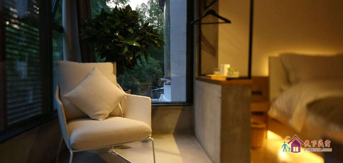 枫 高级林景沙发房