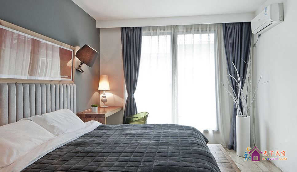 双阳台全景大床房