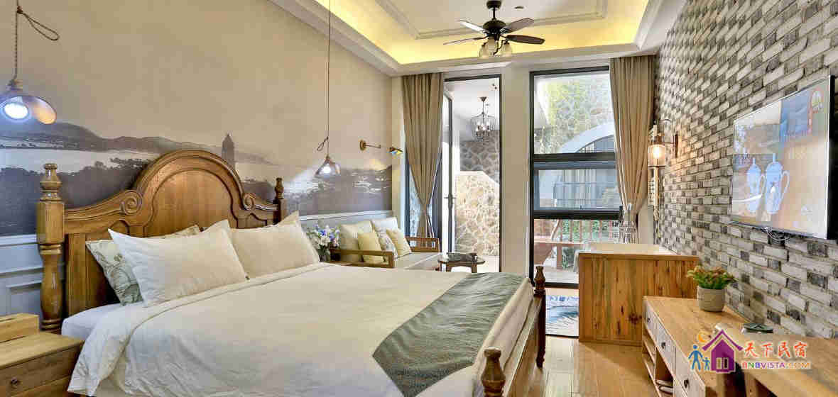 荷叶熏风大床房