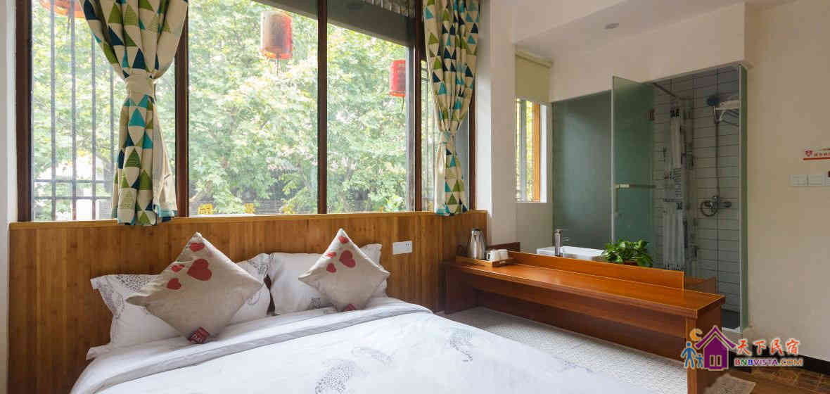 超大露台榻榻米家庭房