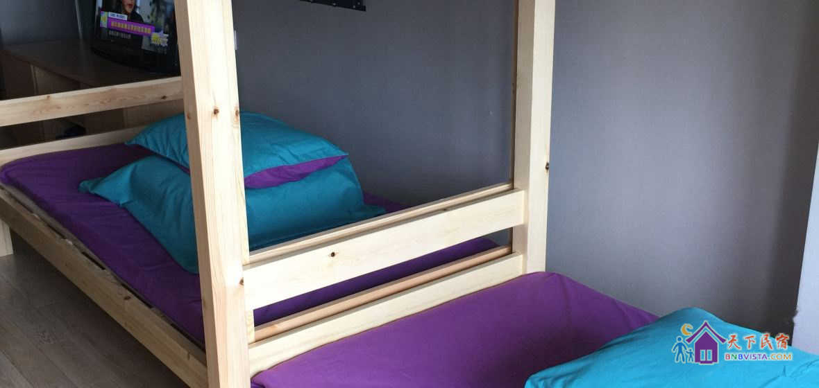 豪华男生公寓八人间独卫(床位)