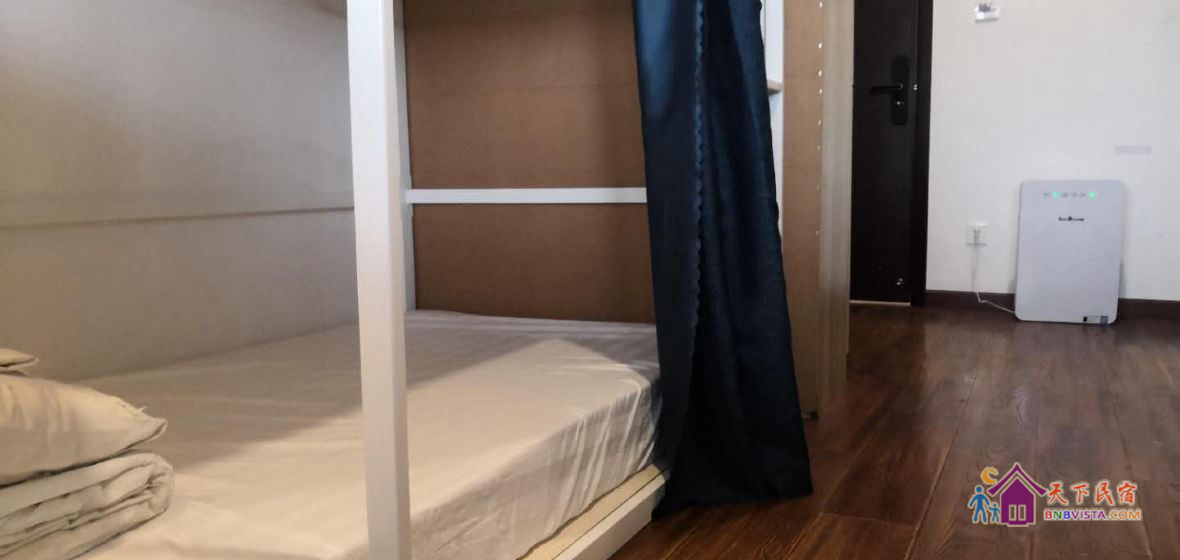 兰【女生多人日式床位间】