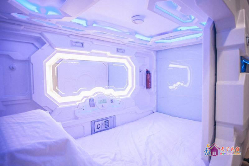 经济舱(床位)(公共卫浴)