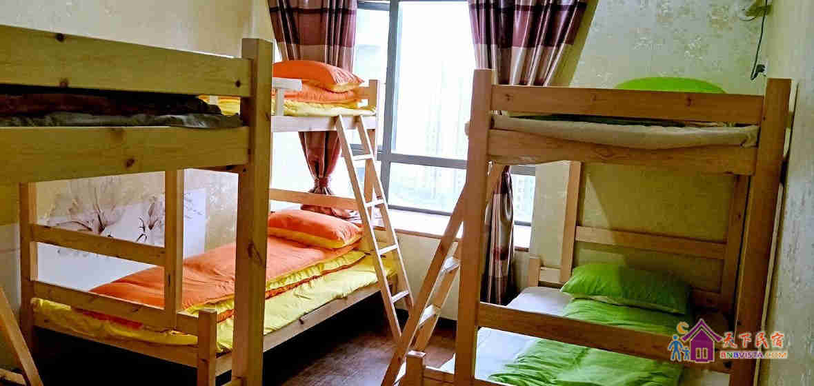 月亮女神六人间