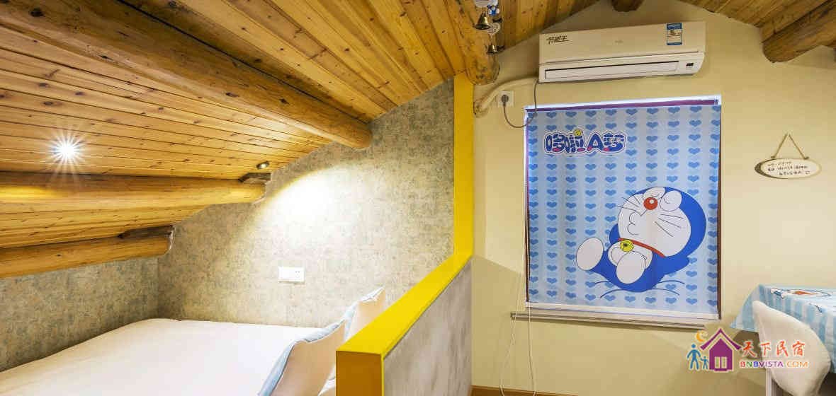 哆啦主题阁楼房