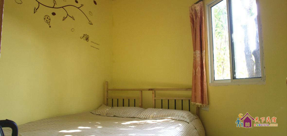 现代简约大床房