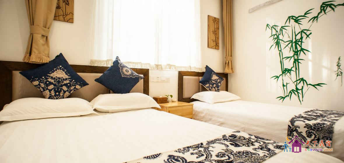 湖心亭温馨家庭房