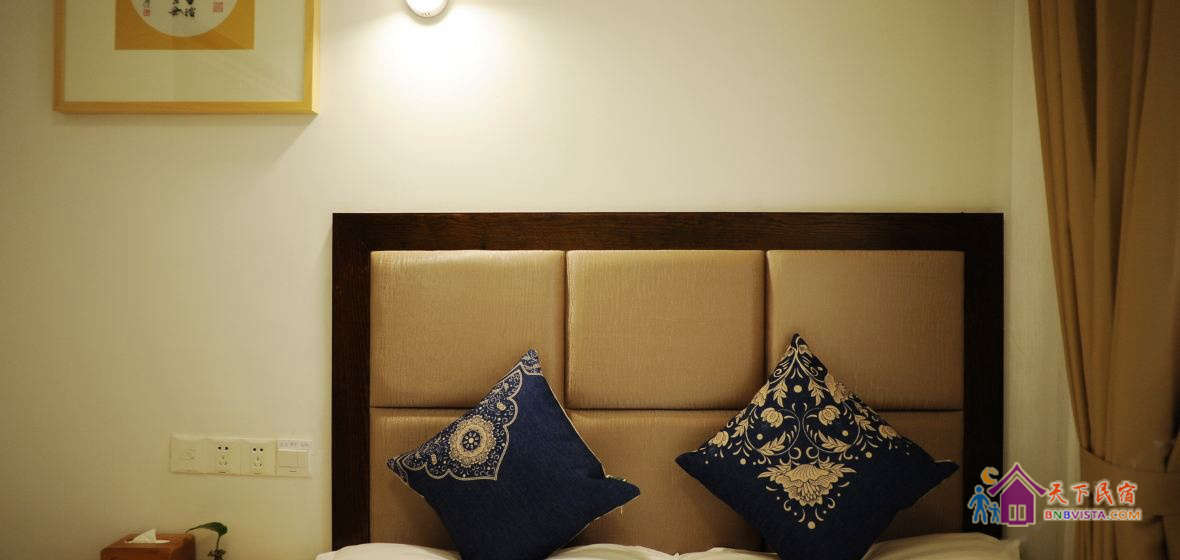 印象西湖雨阳台大床房