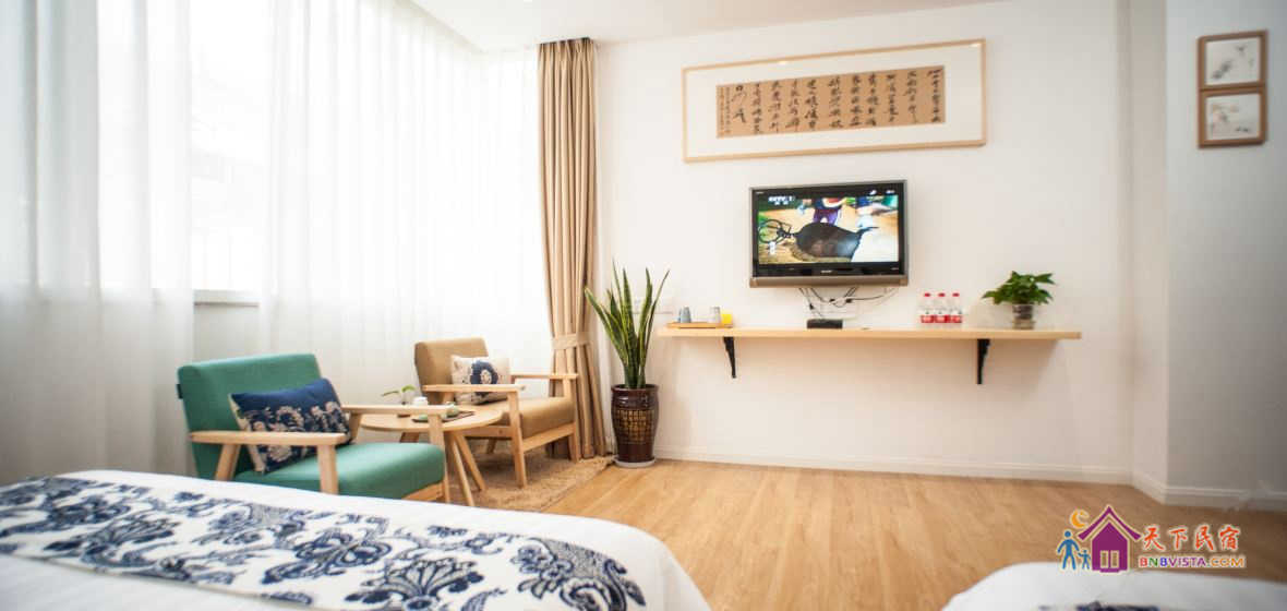 201钱塘湖春行温馨家庭房