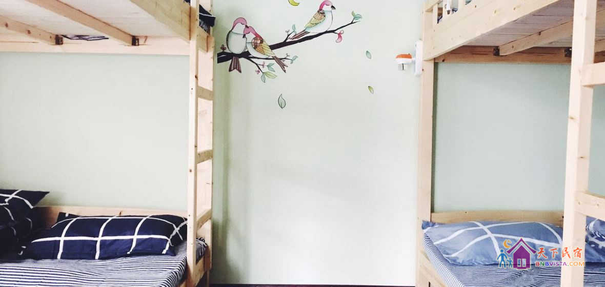 原木男神四人床位房