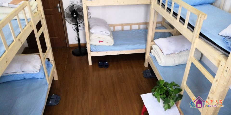 花果山六人间(床位房)(公共卫浴)