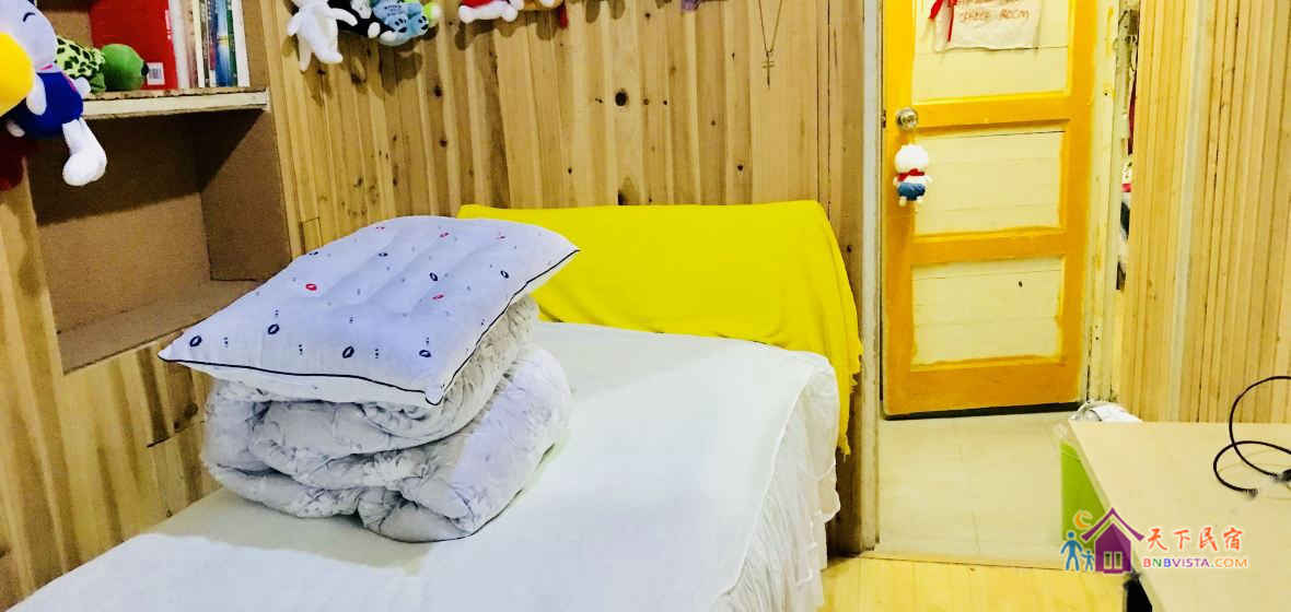 女生温馨单人间