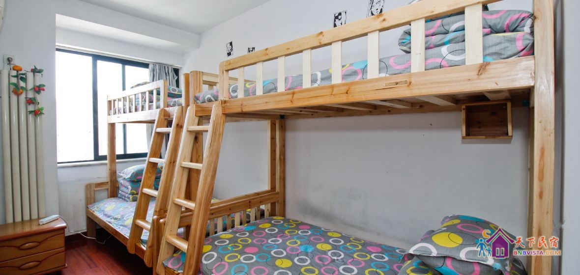 小鲜肉男生四人间