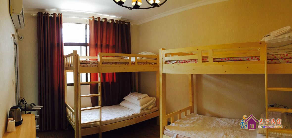 山景女生四人间(床位)