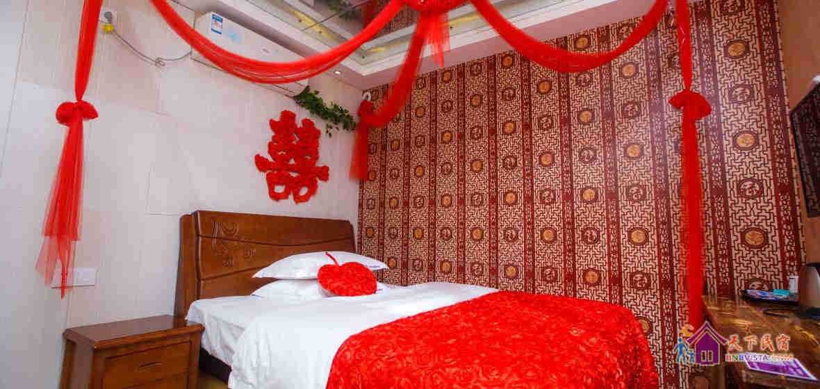 浓情蜜意精品主题房