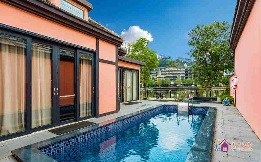 豪华湖边4房别墅带温泉KTV烧烤麻将