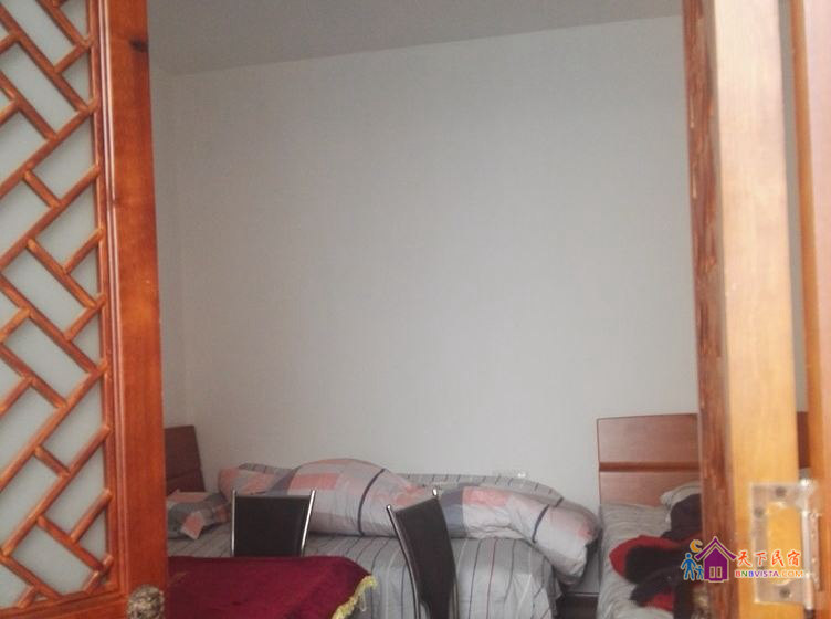 一室大床房(无窗)