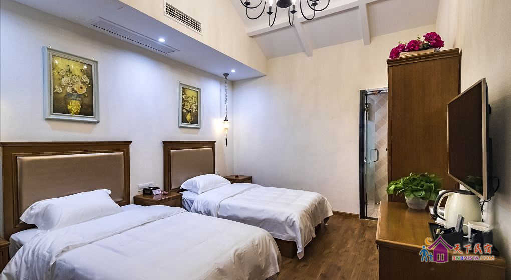 豪华园景双床房