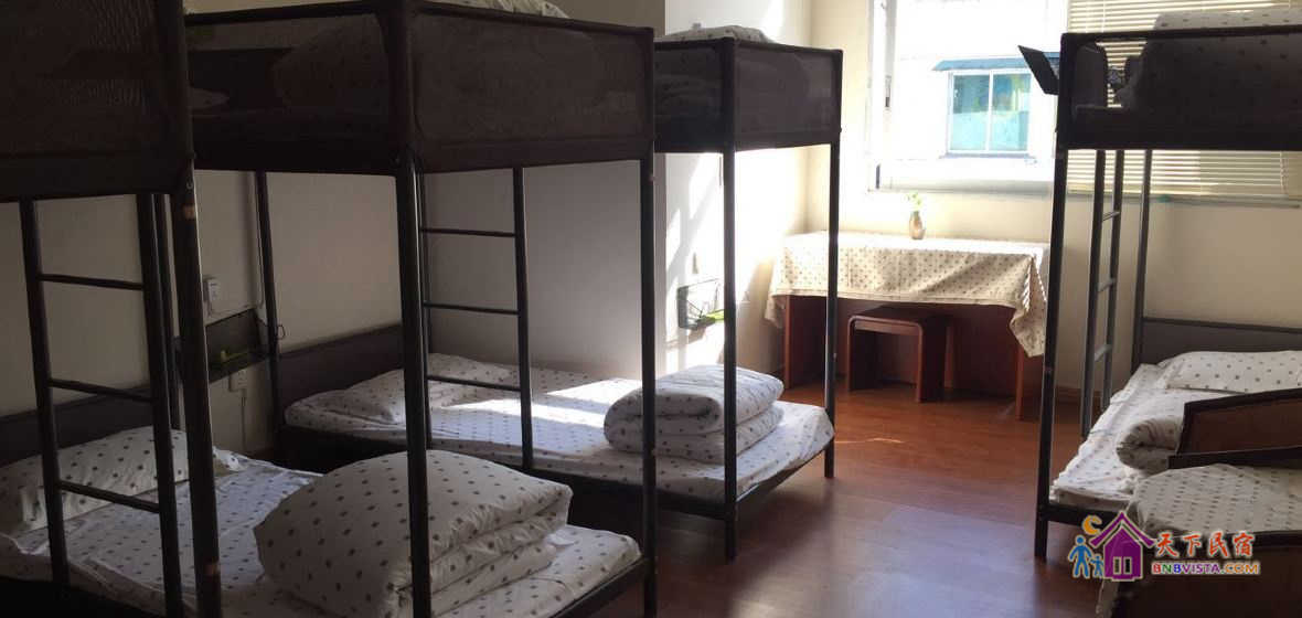 八人特惠床位房