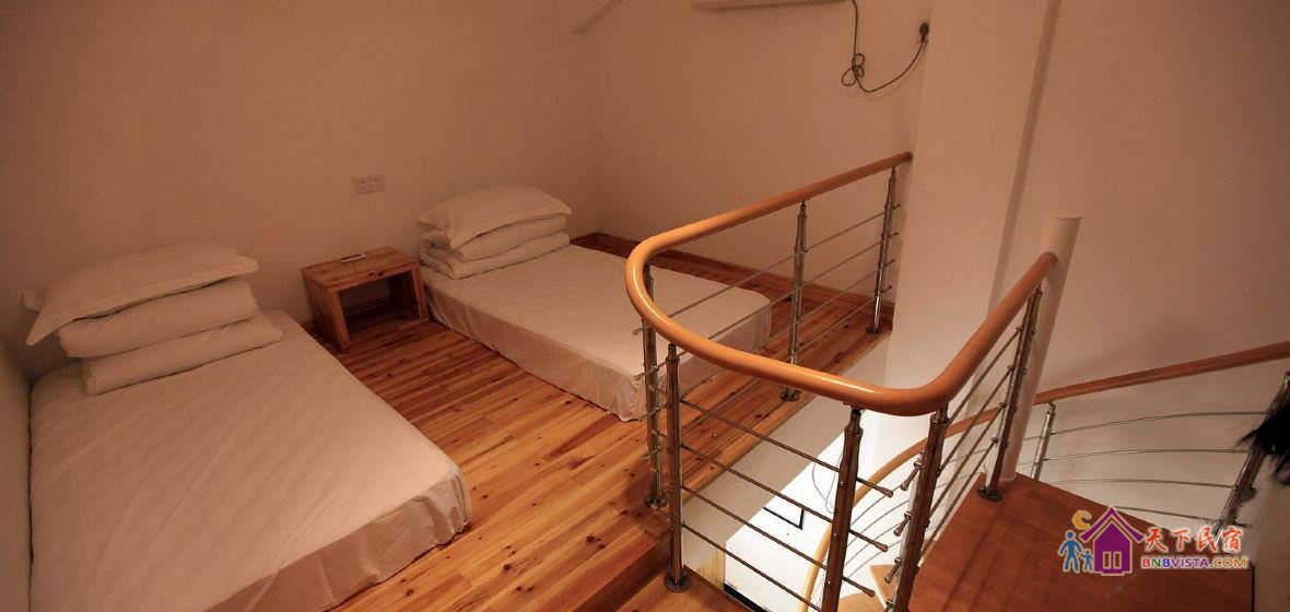 精品复式房4人房