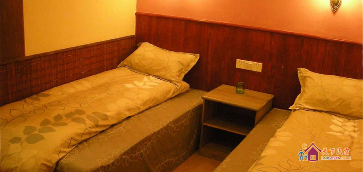 202温馨阳台标准间