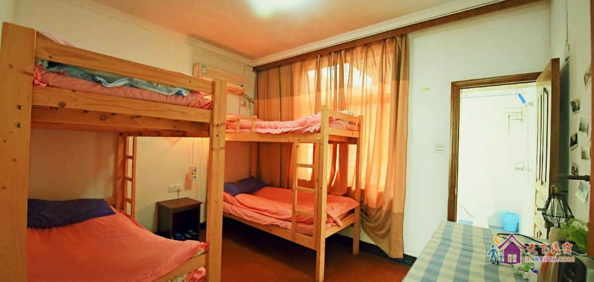 男生单人床位房