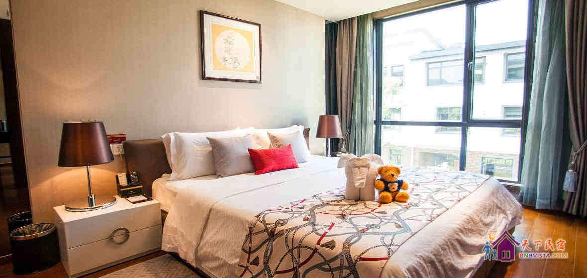 豪华山景三居别墅