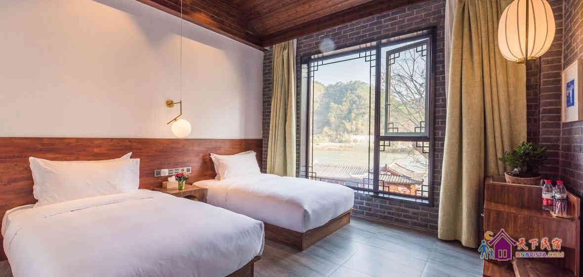 凤吹江景双床房