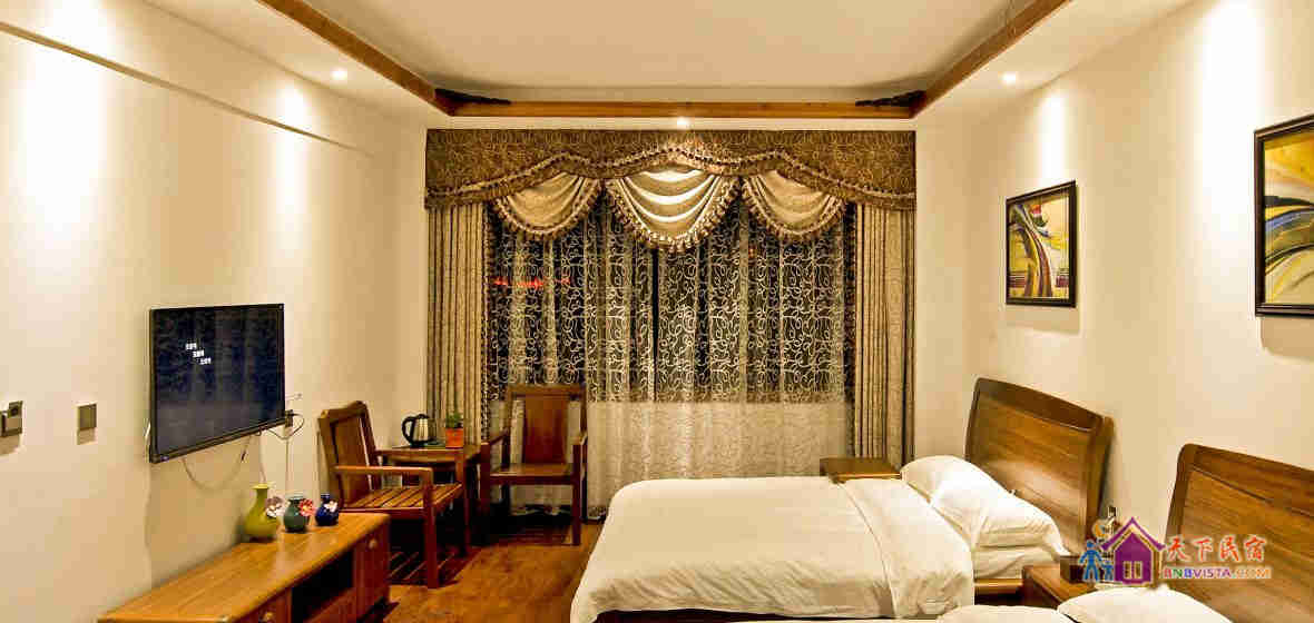 豪华江景标准房