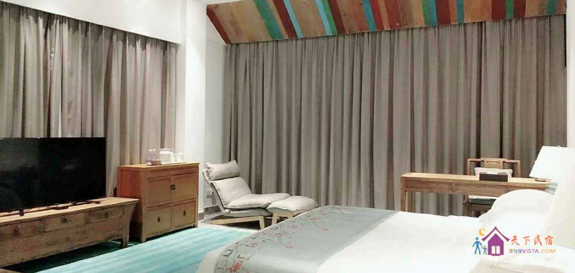 双面环海大床房