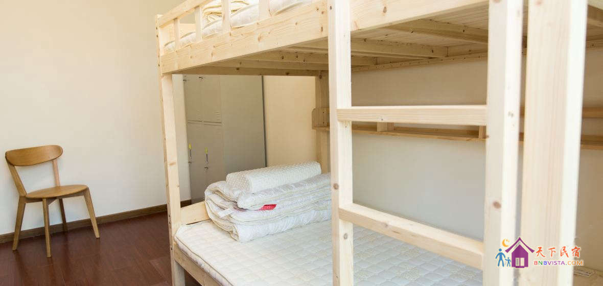 Sunny男生四人间(床位)