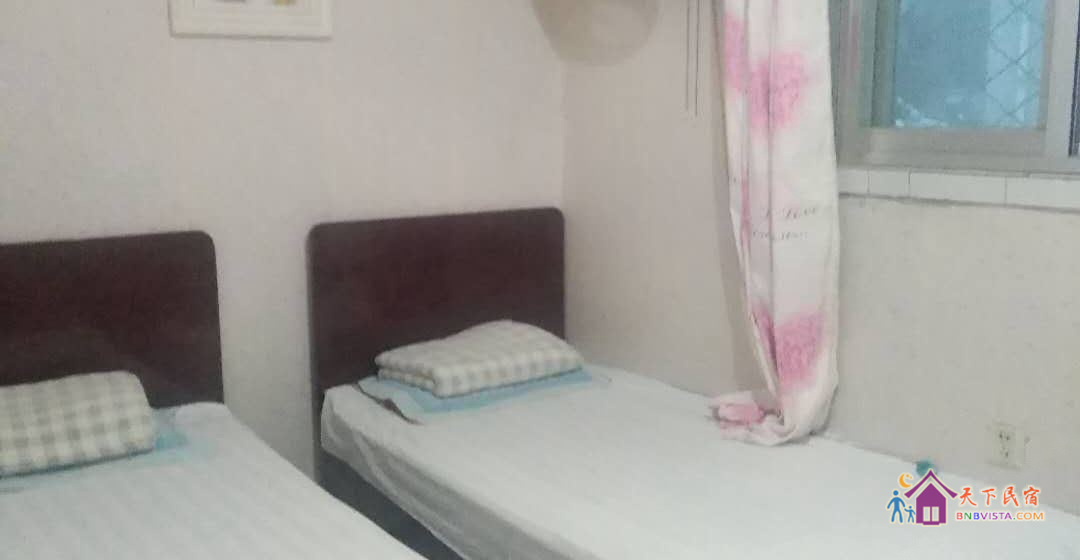 普通双床间(公共卫浴)