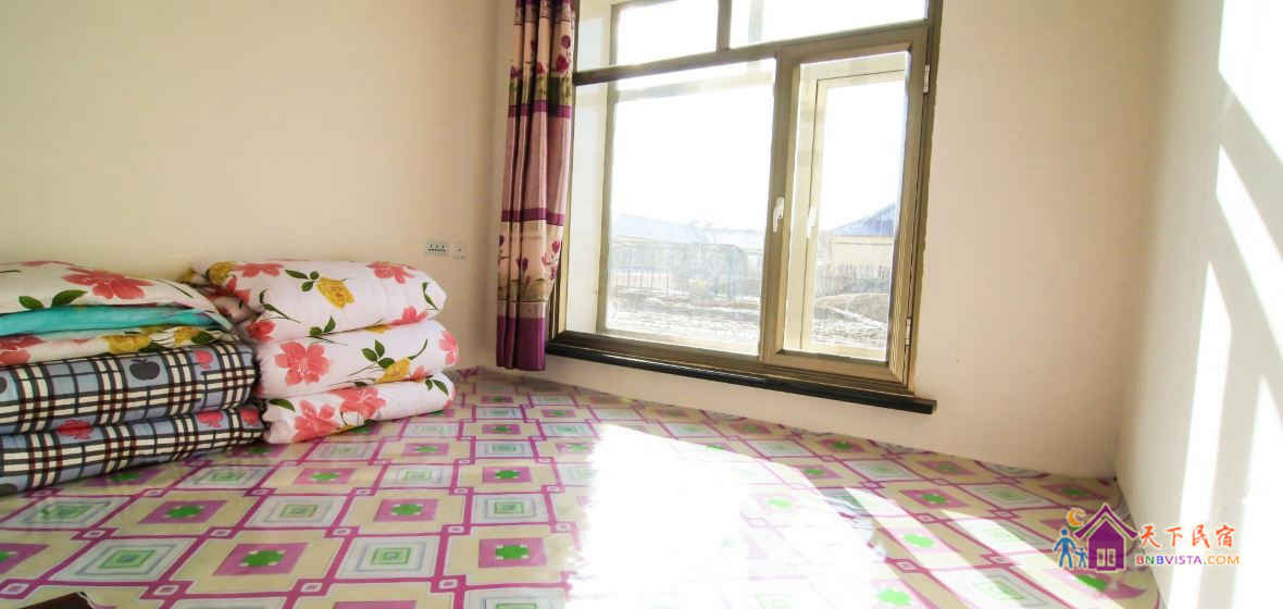 多人火炕房(床位卖)